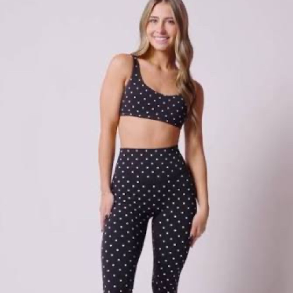 ISO HALLE SANDBERG Polka dot collection